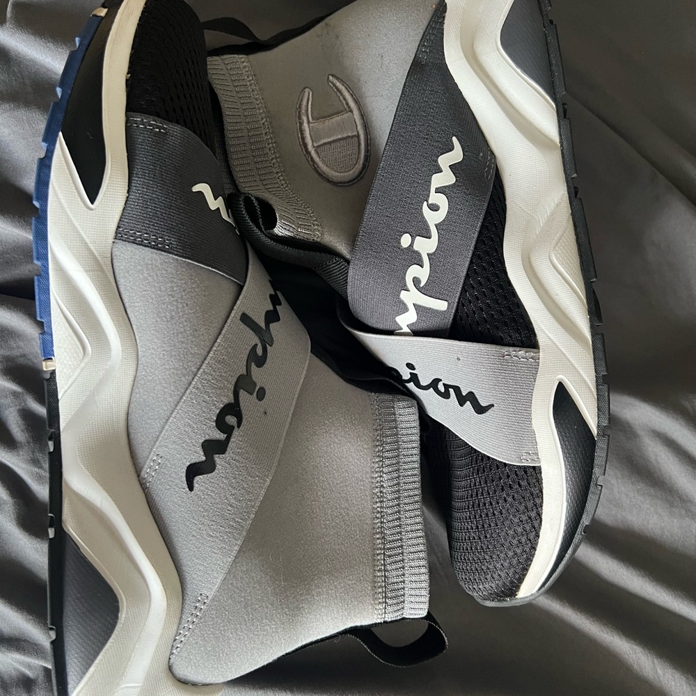 Champion Men's Black and Gray Athletic Sneakers